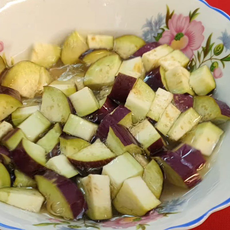 Step 1 Prepare the ingredients for Eggplant with Vegetarian Sauce