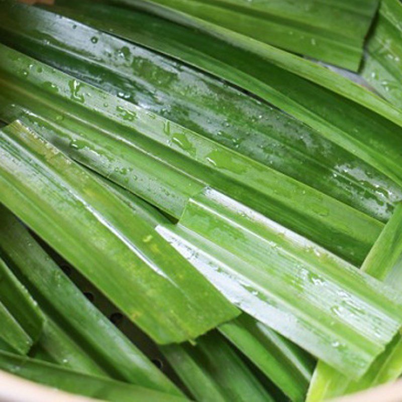 Step 1 Prepare the ingredients for sweet steamed rice cake from the western region