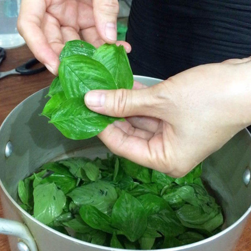 Step 1 Prepare the ingredients for Southern sweet rice rolls
