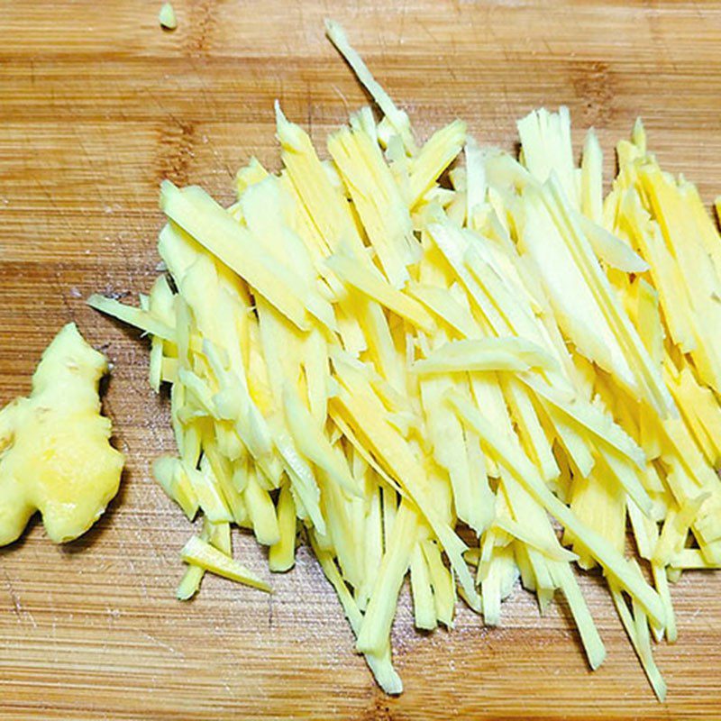 Step 1 Prepare the ingredients for steamed pig's heart with ginger