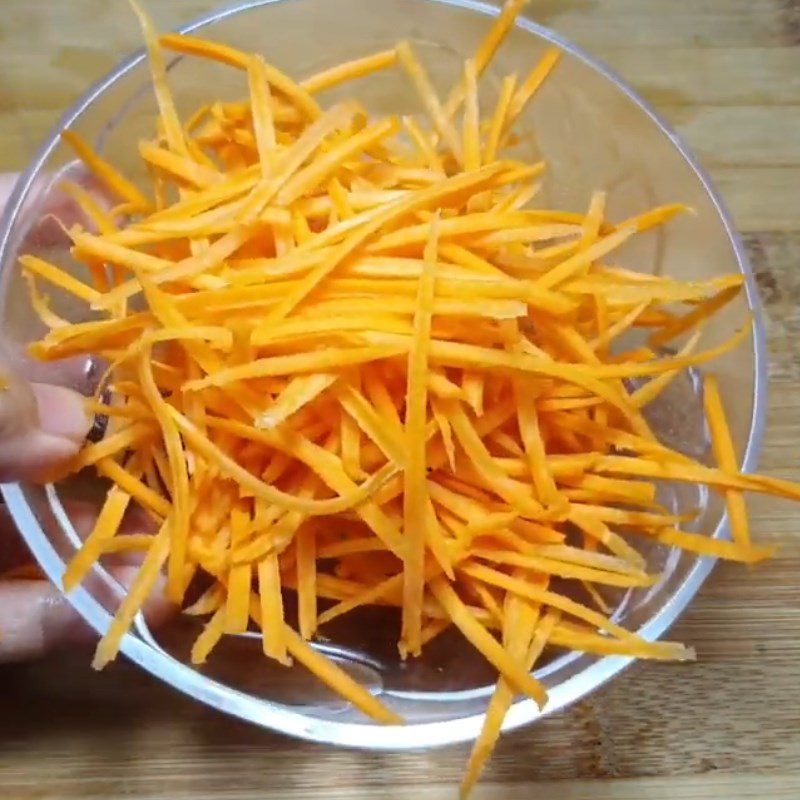 Step 1 Prepare the ingredients Cabbage and Carrot Salad with Vegetarian Ribs