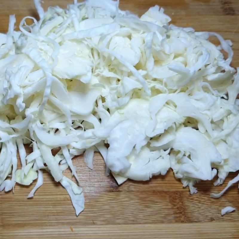 Step 1 Prepare the ingredients Cabbage and Carrot Salad with Vegetarian Ribs