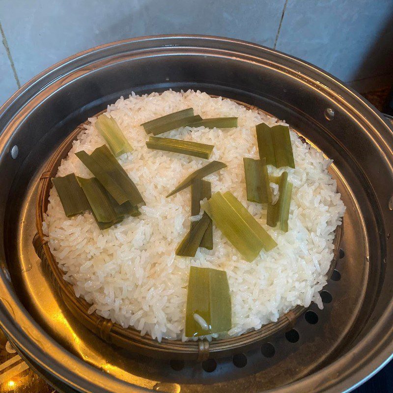 Step 1 Prepare the ingredients Mini chicken mushroom sticky rice