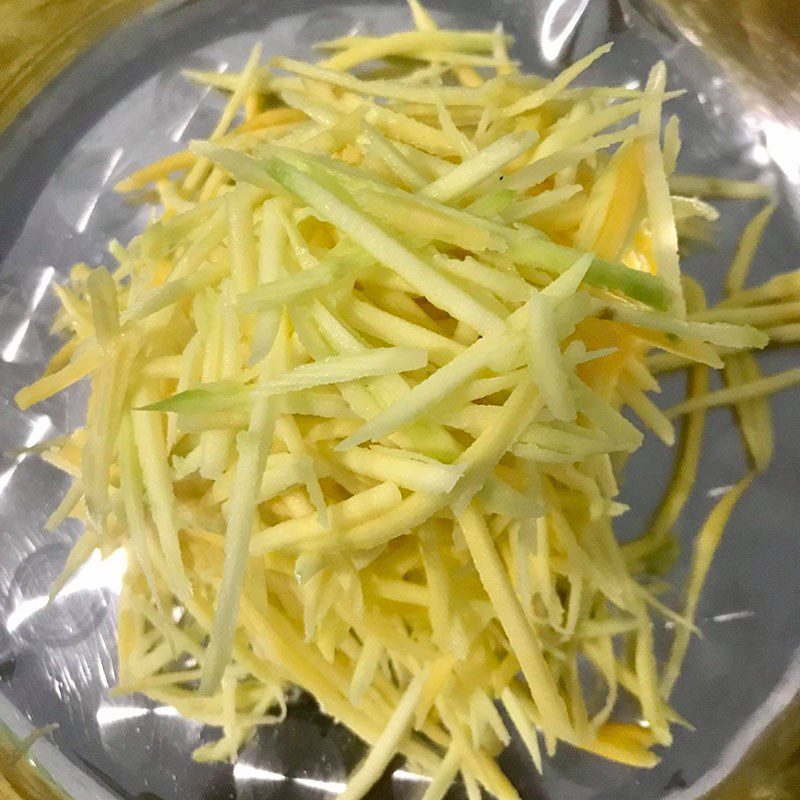 Step 1 Prepare the ingredients for Dried Anchovy Mango Salad