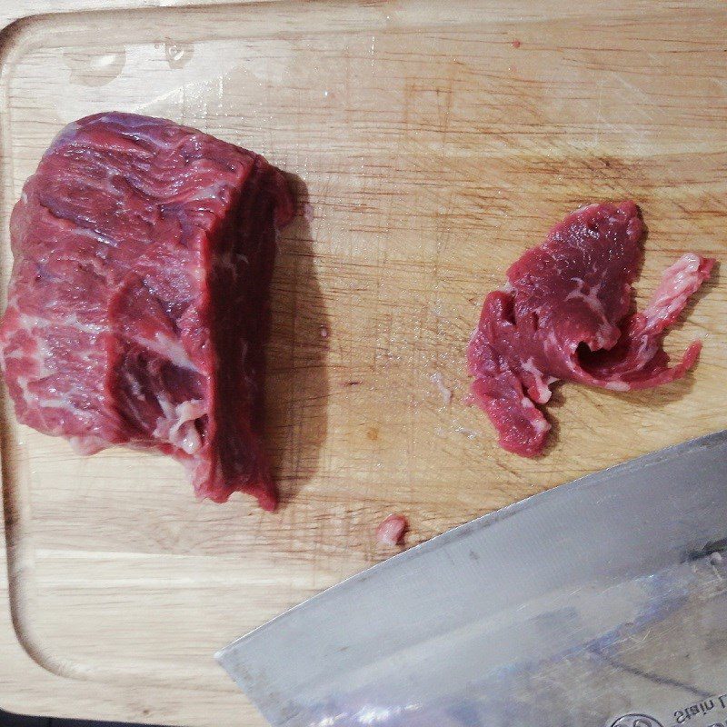 Step 1 Prepare the ingredients for seaweed salad with beef