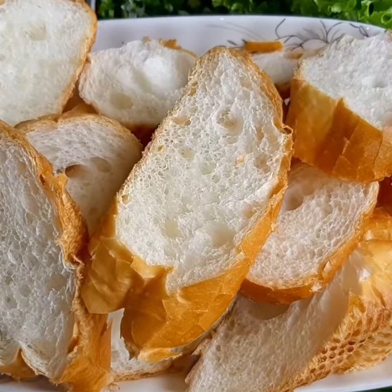 Step 1 Prepare the ingredients for Steamed Vegetarian Bread with Crab Sticks