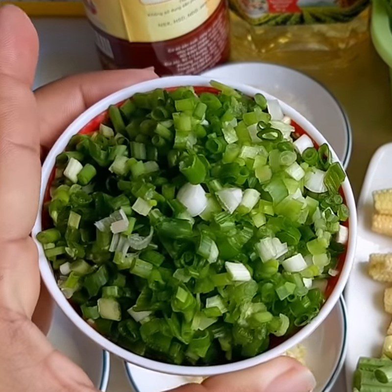 Step 1 Prepare the ingredients for Steamed Vegetarian Bread with Crab Sticks