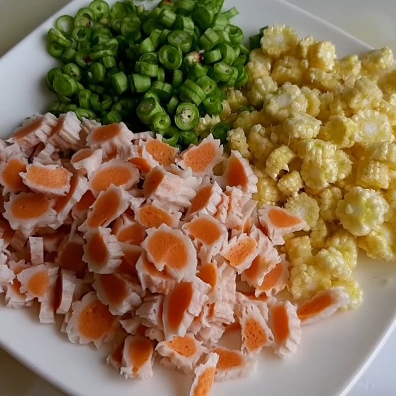 Step 1 Prepare the ingredients for vegetarian crab steamed bread