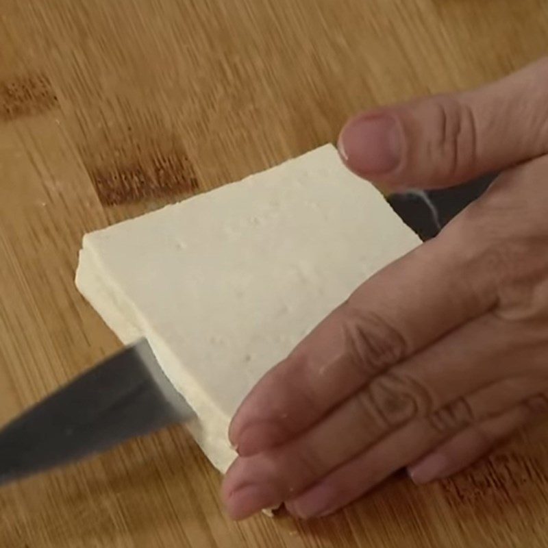 Step 1 Prepare the ingredients for Vegetarian Steamed Bread with Shredded Cassava