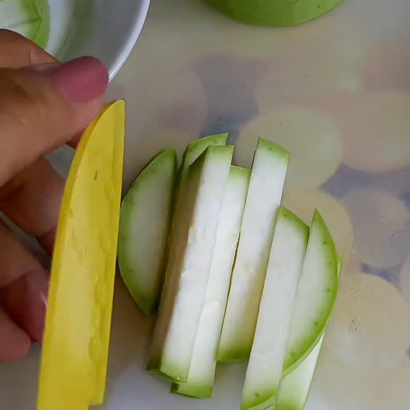 Step 1 Prepare the Ingredients for Bottle Gourd Porridge