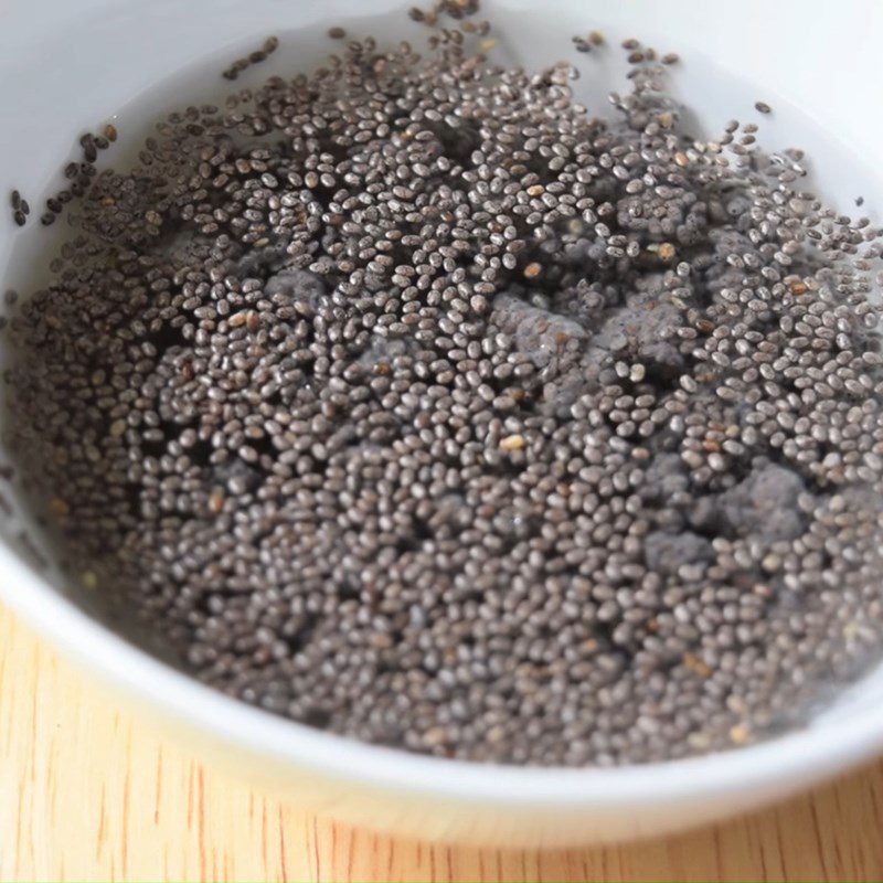 Step 1 Prepare the ingredients for Chia Seed Yogurt with Fruits