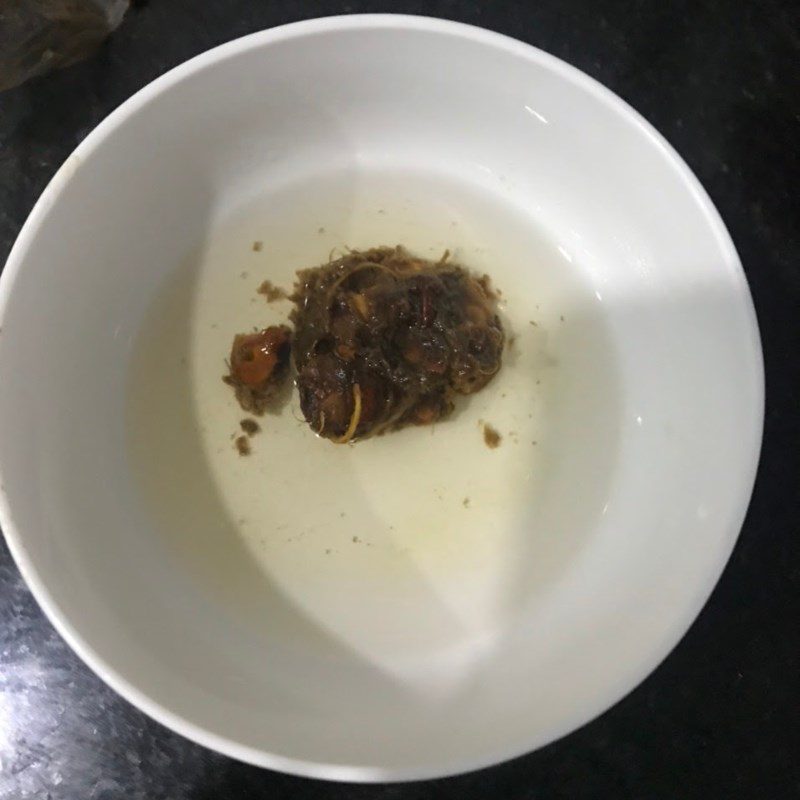 Step 1 Prepare the ingredients for Fried Dried Anchovies with Fish Sauce (Recipe shared by users)