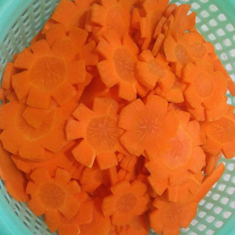 Step 1 Prepare the ingredients for Minced Meat Carrot Soup