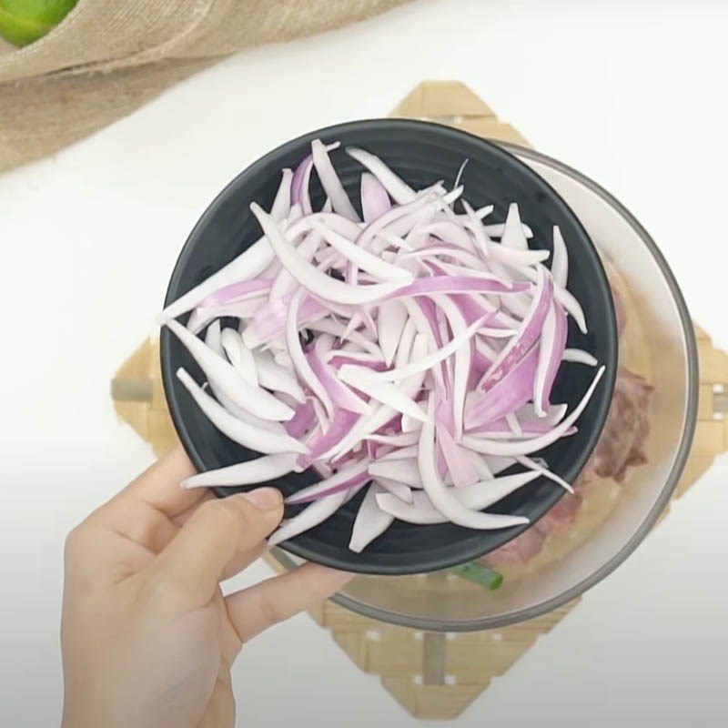 Step 2 Prepare the remaining ingredients for Thai Beef Salad with Fried Rice