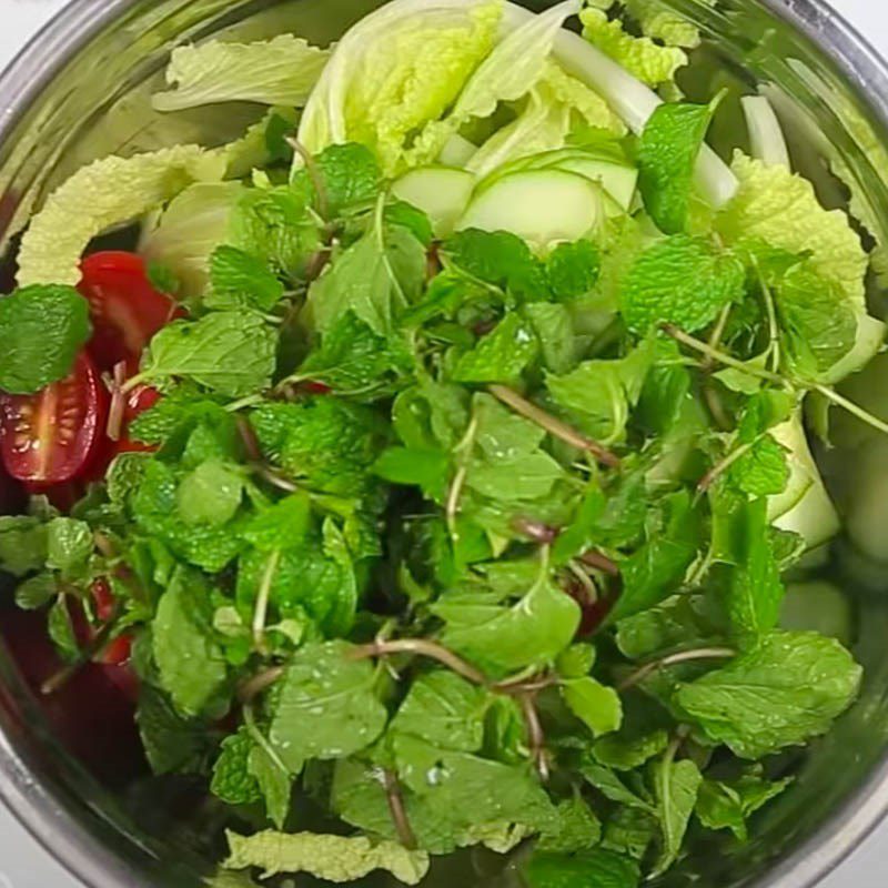 Step 4 Prepare the remaining ingredients for Thai beef salad with lemongrass and chili