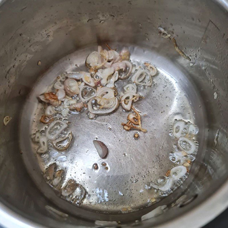 Step 2 Prepare the remaining ingredients Quail eggs stir-fried with butter and garlic