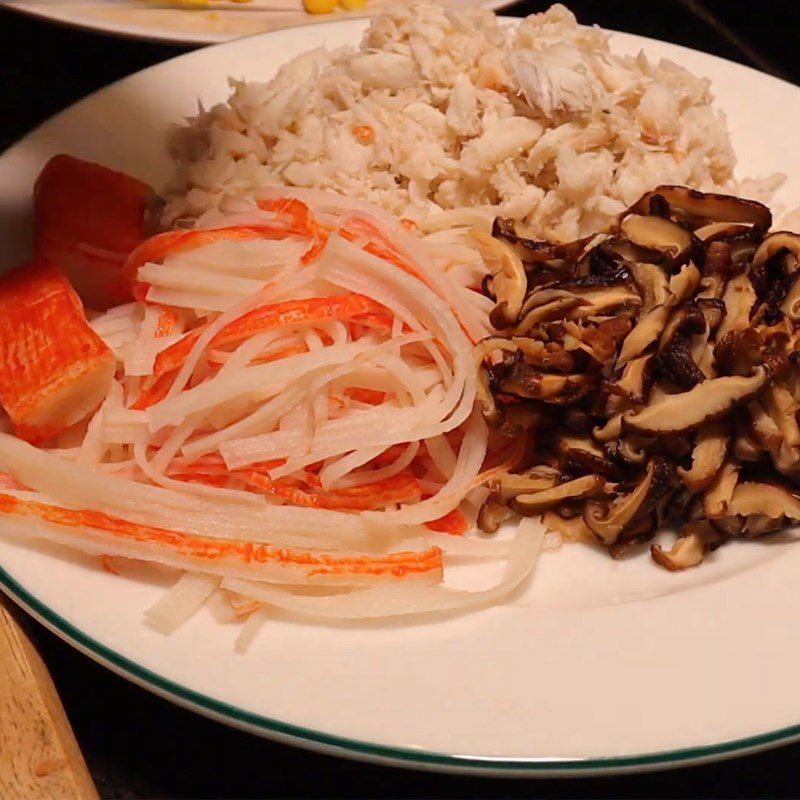 Step 2 Preparing other ingredients Shredded chicken crab soup