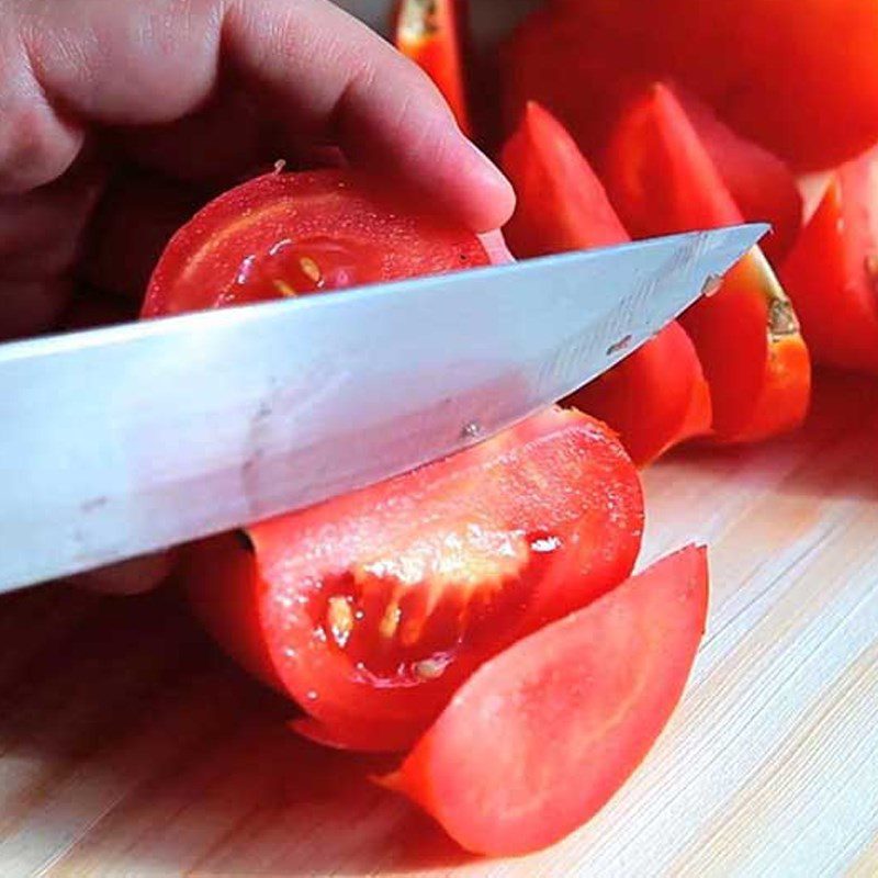 Step 2 Prepare other ingredients for Sour Soup with Swamp Fish