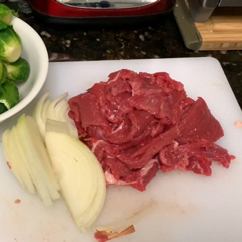 Step 2 Prepare the other ingredients Stir-fried Mini Cabbage with Beef