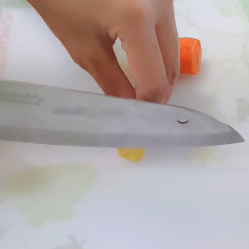Step 2 Prepare other ingredients Abalone and Carrot Porridge for babies