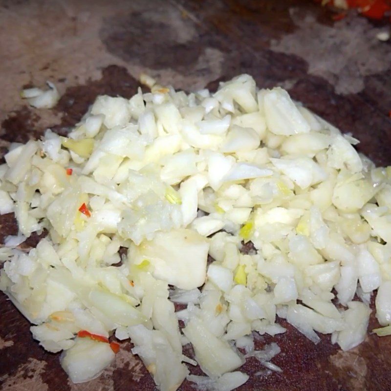 Step 2 Prepare other ingredients Stir-fried snail with tamarind