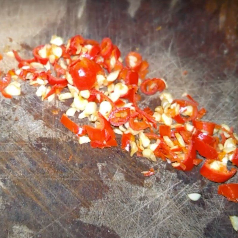 Step 2 Prepare other ingredients Stir-fried snail with tamarind