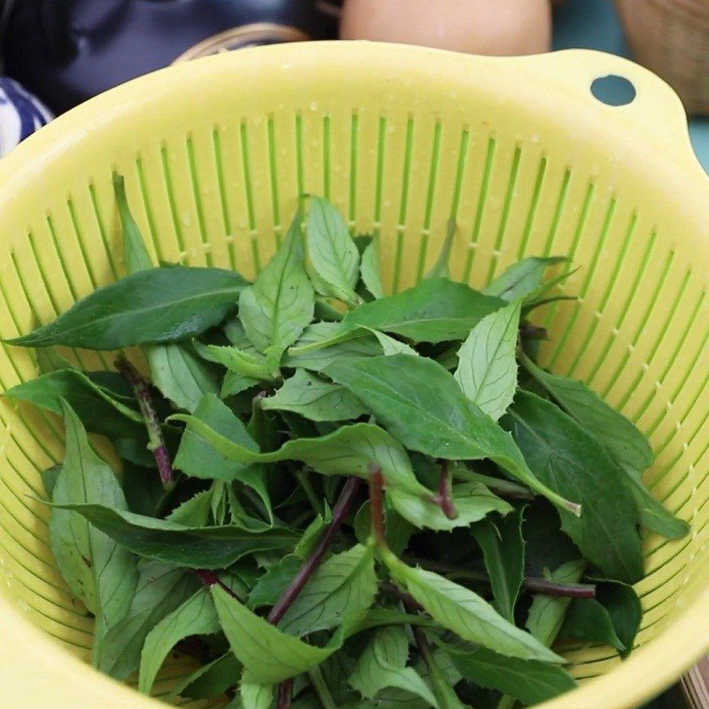 Step 2 Prepare other ingredients for the raw bầu đất salad