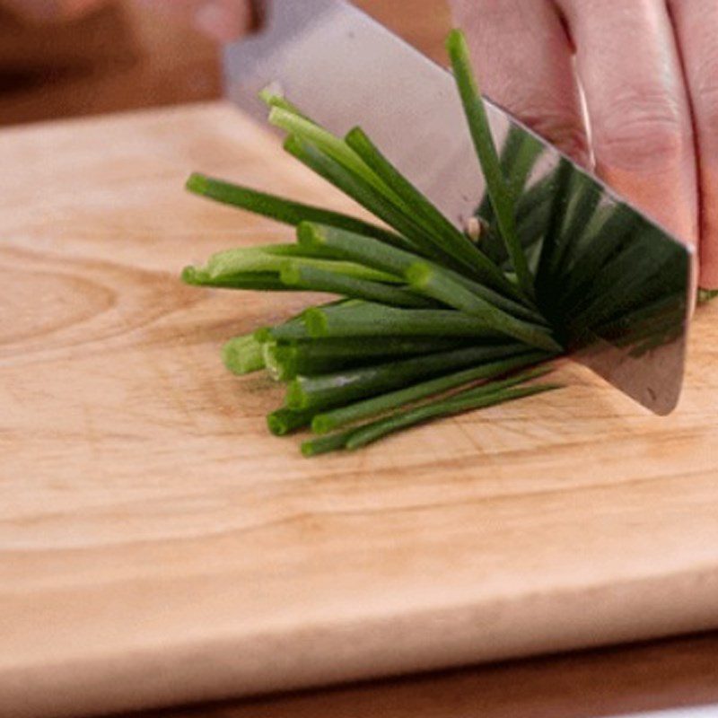 Step 2 Prepare the other ingredients Pork tail noodle soup