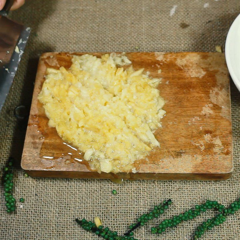 Step 2 Prepare other ingredients Grilled beef brisket with green pepper