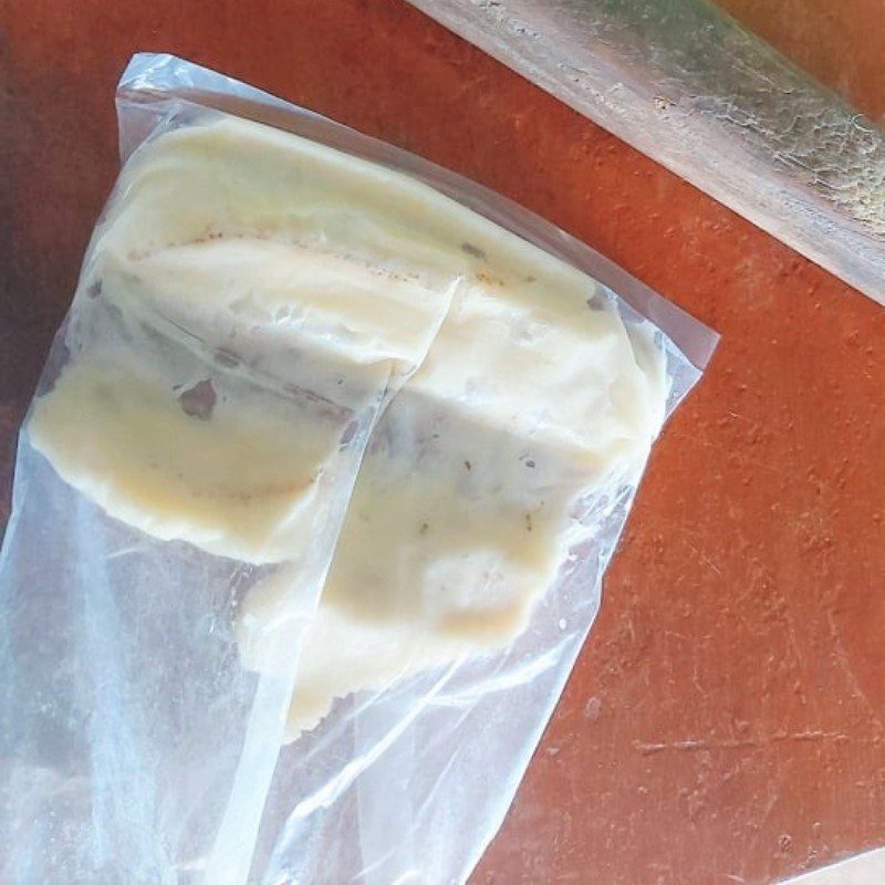 Step 1 Prepare the bananas for Steamed Banana Cake with Rice Flour and Canned Coconut Milk