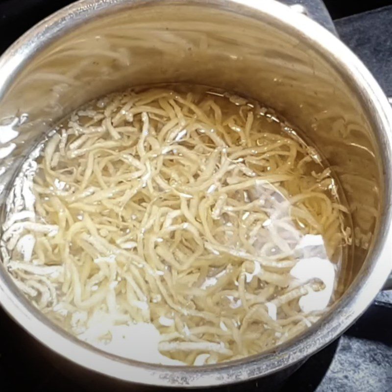 Step 1 Prepare the pickled radish for Stir-fried Pickled Radish