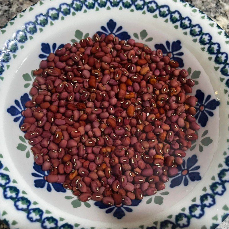 Step 1 Prepare red beans Red bean and aloe vera dessert