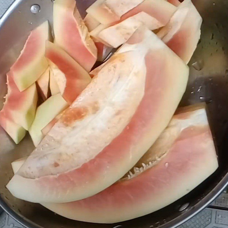 Step 3 Prepare the papaya and winged bean Braised buffalo meat with papaya