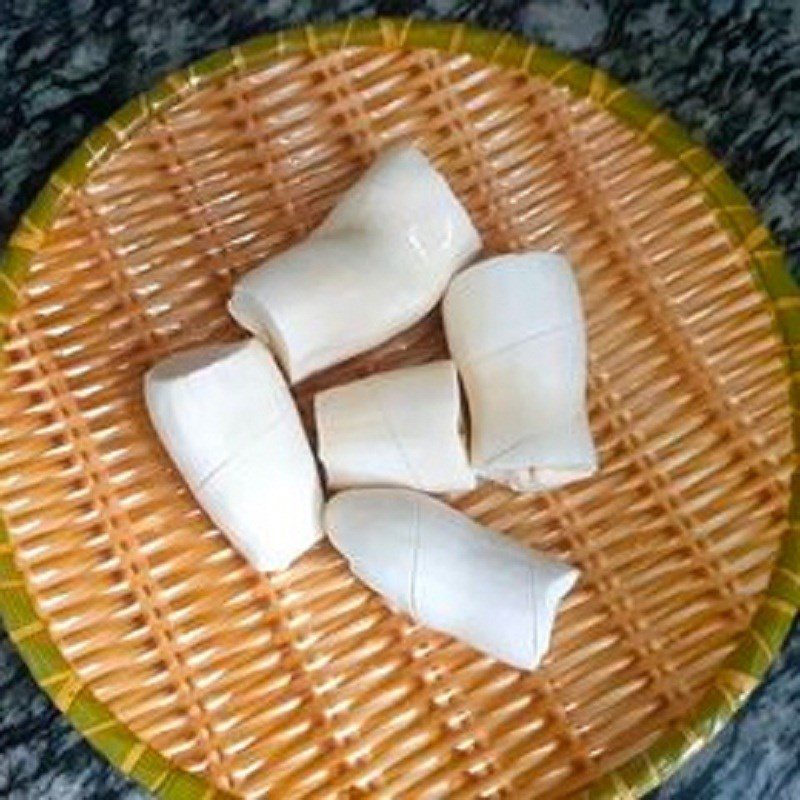 Step 1 Preparing cassava Baked cassava cake using an air fryer