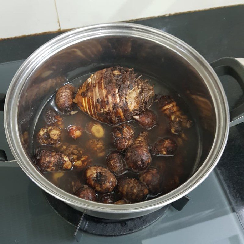 Step 1 Preparing Taro for Taro Porridge