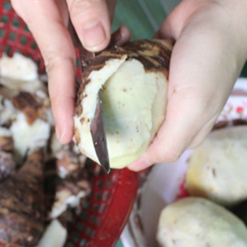 Step 1 Preparing the taro Fried Taro Balls