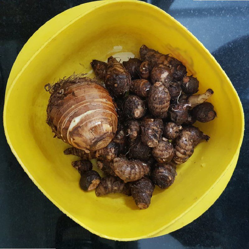 Step 1 Preparing Taro for Taro Porridge