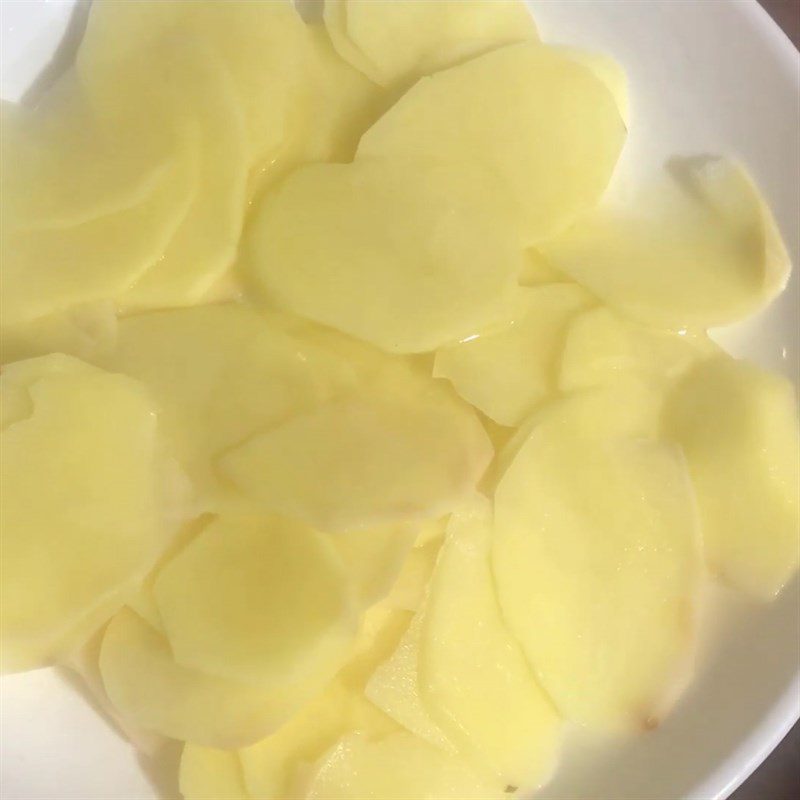 Step 1 Prepare potatoes for Potato Chips using an Air Fryer