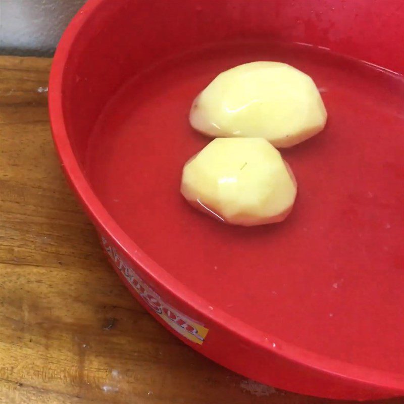 Step 1 Prepare potatoes for Potato Chips using an Air Fryer