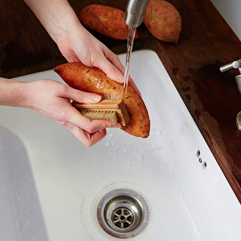 Step 1 Prepare the sweet potatoes for Baked sweet potatoes with butter using an air fryer