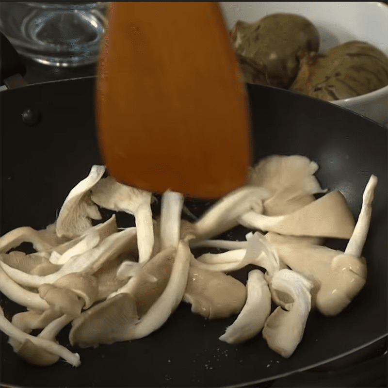 Step 1 Prepare oyster mushrooms for Vegetarian Fig Salad