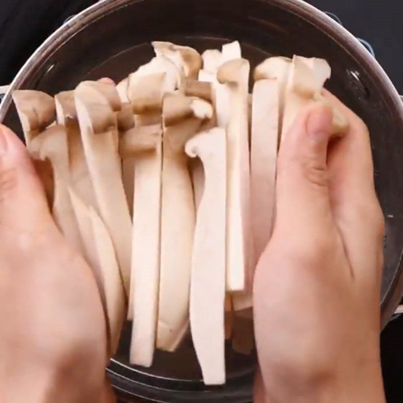 Step 1 Prepare chicken leg mushrooms Tofu salad with chicken leg mushrooms