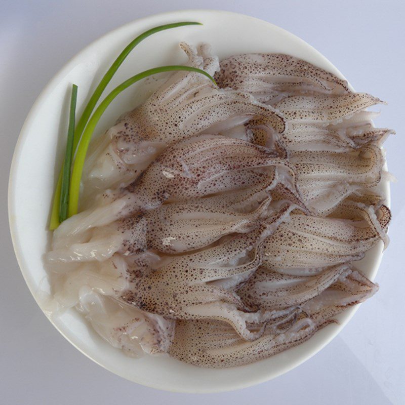 Step 1 Prepare ingredients for Grilled Squid with Satay (Recipe shared from Tiktok Cooking with TasteVN)
