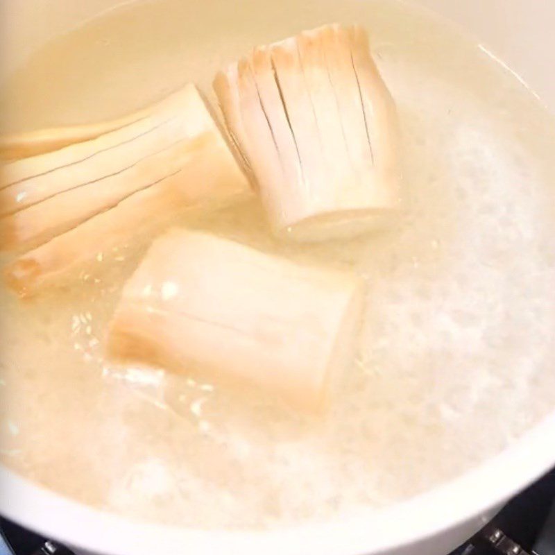 Step 1 Prepare ingredients Fried chicken thigh mushrooms (Recipe shared by Tiktok Vegetarian Kitchen XANH)