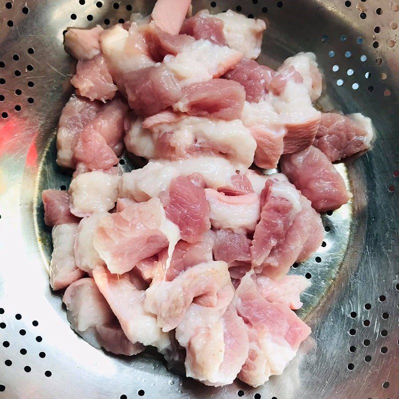 Step 1 Prepare ingredients for Braised Scomber Fish with Pork Belly