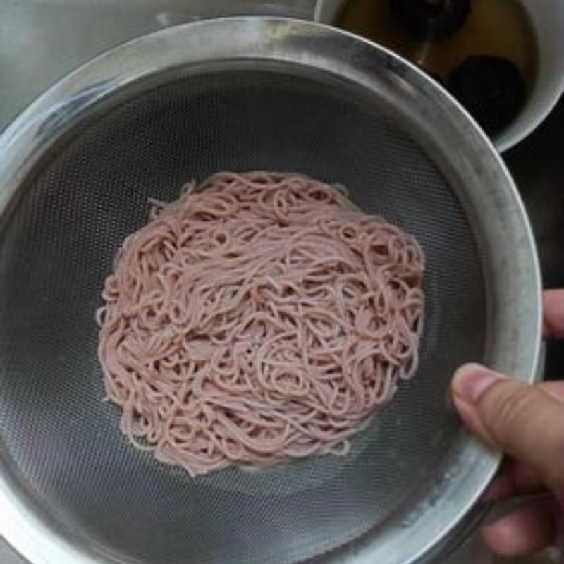 Step 1 Prepare the ingredients for Brown Rice Noodle Salad