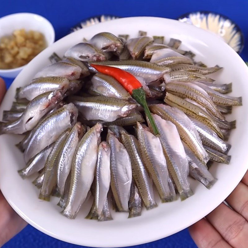 Step 1 Prepare ingredients for Fish with crispy pork fat