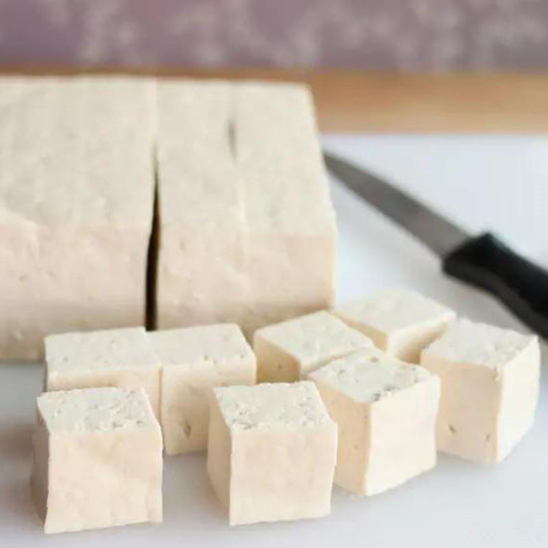 Step 1 Prepare the ingredients for Chive and minced meat tofu soup