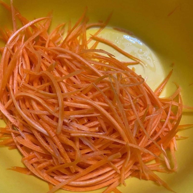 Step 1 Prepare the ingredients for Vegetarian Spring Roll Noodles