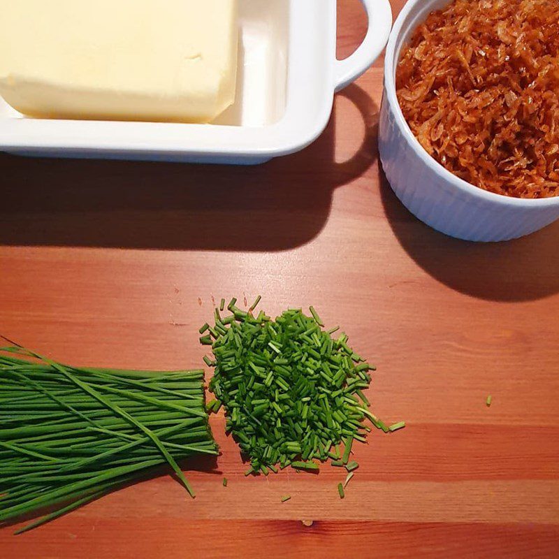 Step 1 Prepare the ingredients for grilled rice paper with a pan (recipe shared by users)